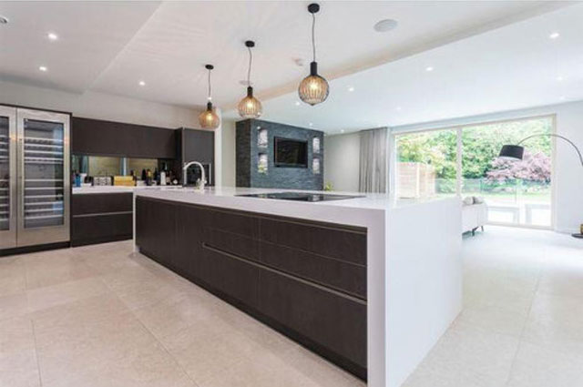 Prestigious luxury accommodation 5