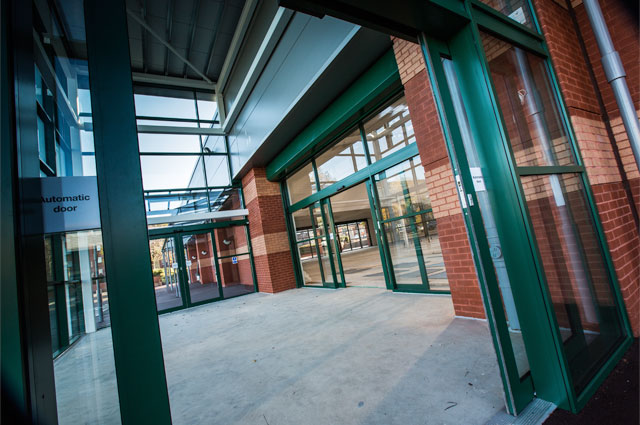 Retail park development for known food brand 10