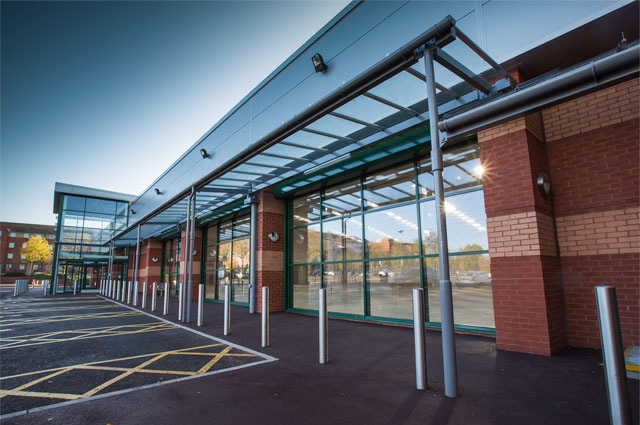 Retail park development for known food brand 11