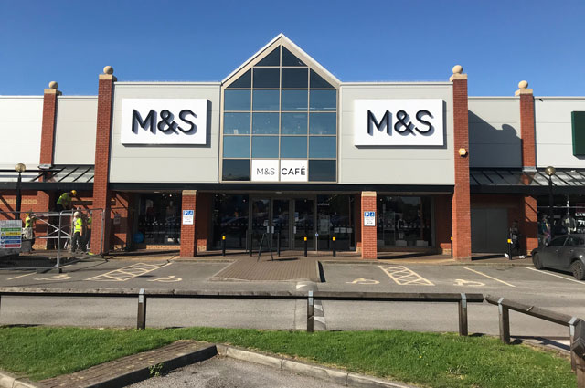 Extension & new entrance feature for known retail brand 1