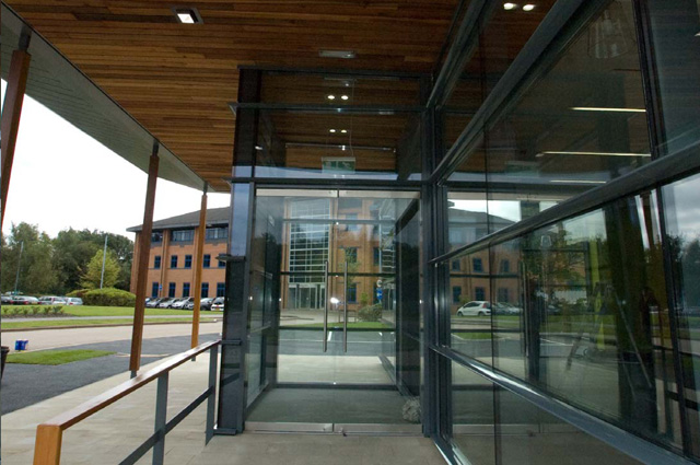 B.Melling - Bespoke New Build New Restaurant / Cafe on a business park close to Manchester Airport